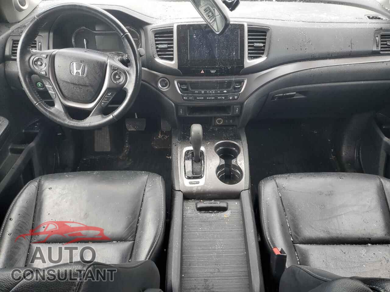 HONDA PILOT 2017 - 5FNYF5H59HB036278