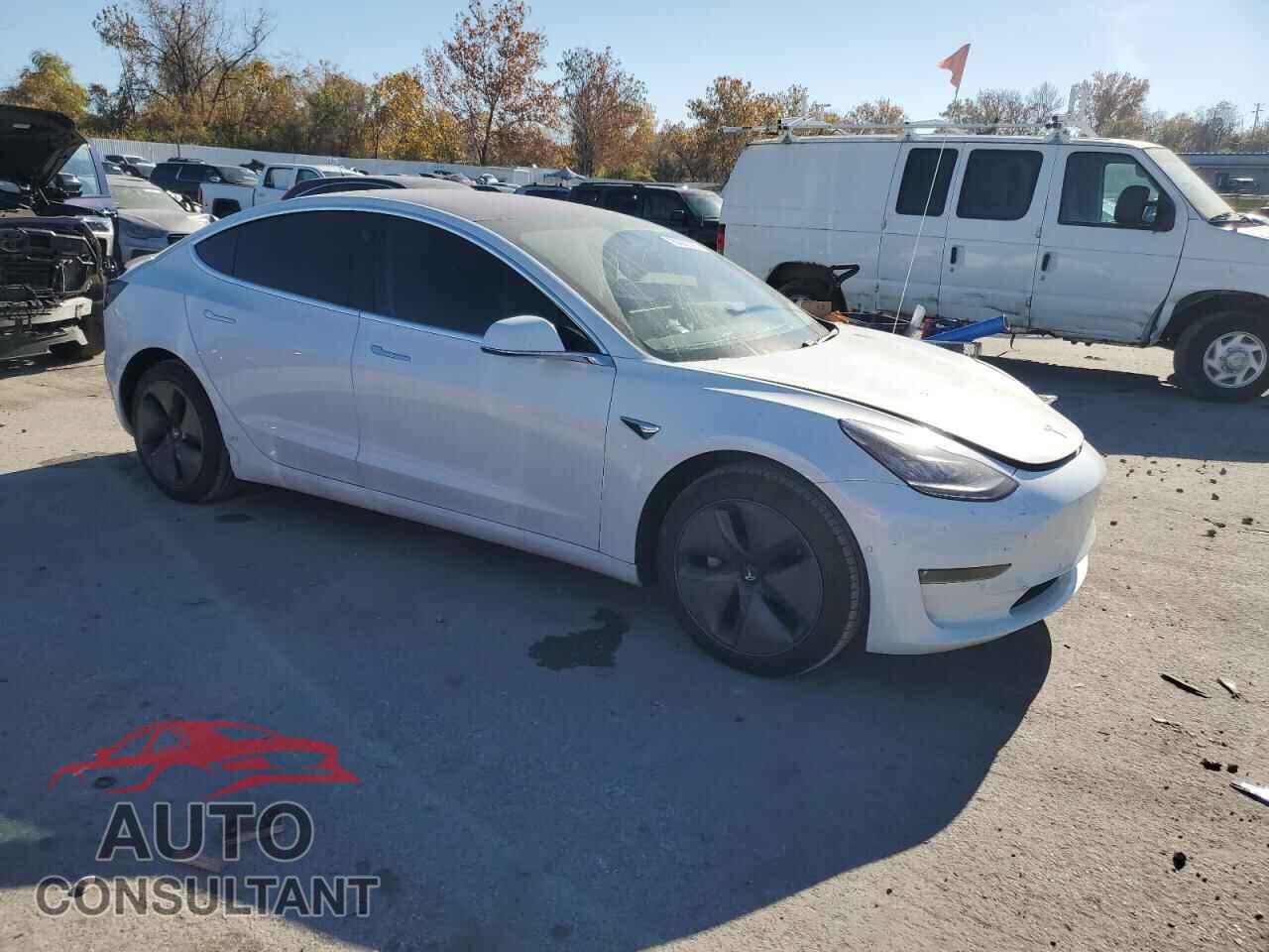 TESLA MODEL 3 2018 - 5YJ3E1EB5JF092255