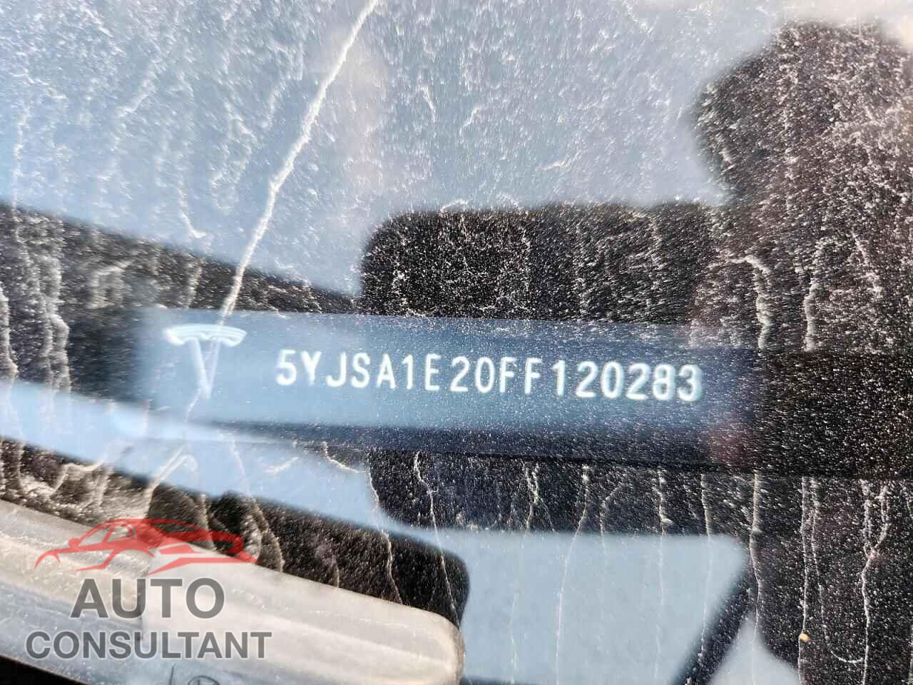 TESLA MODEL S 2015 - 5YJSA1E20FF120283