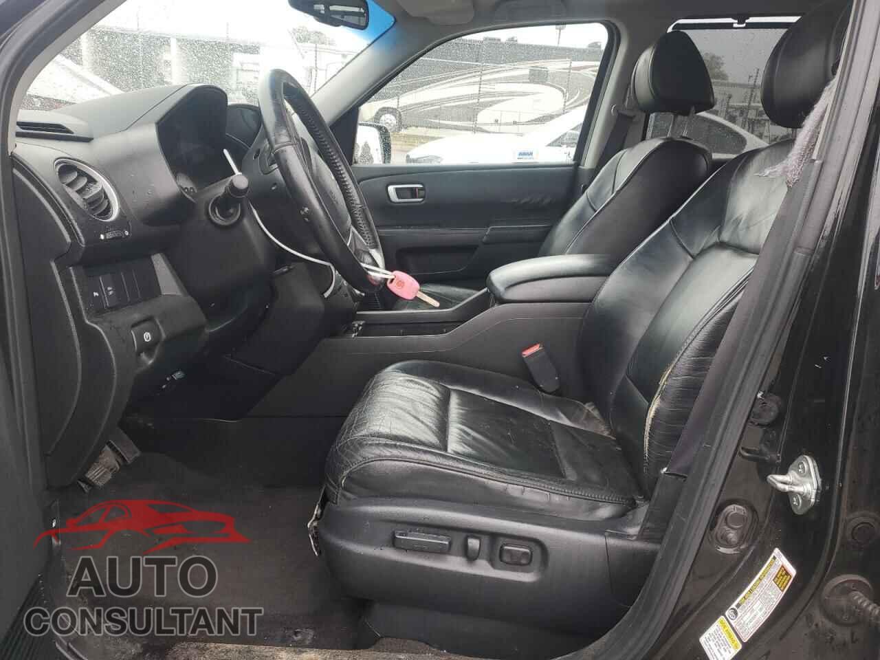 HONDA PILOT 2009 - 5FNYF38959B009166
