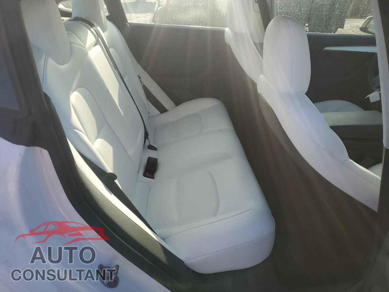 TESLA MODEL 3 2022 - 5YJ3E1EA9NF375206