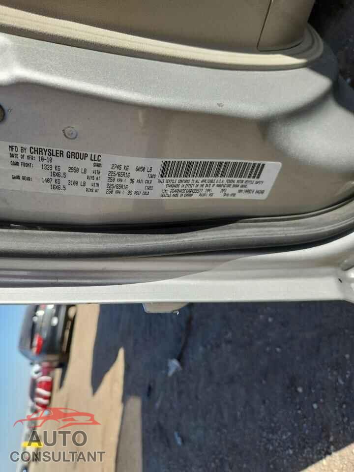 DODGE CARAVAN 2010 - 2D4RN4DE4AR499577