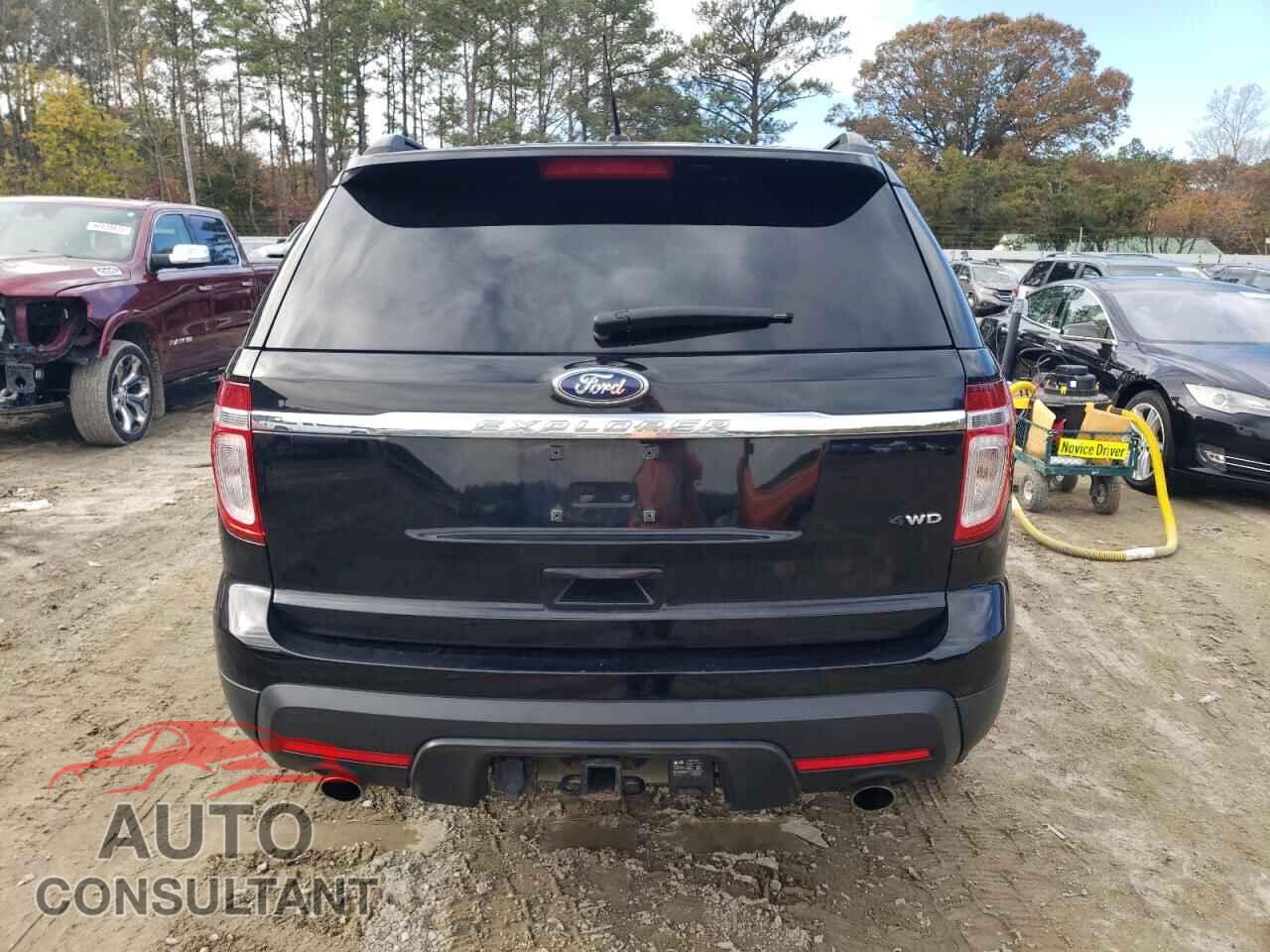 FORD EXPLORER 2011 - 1FMHK8B83BGA84321