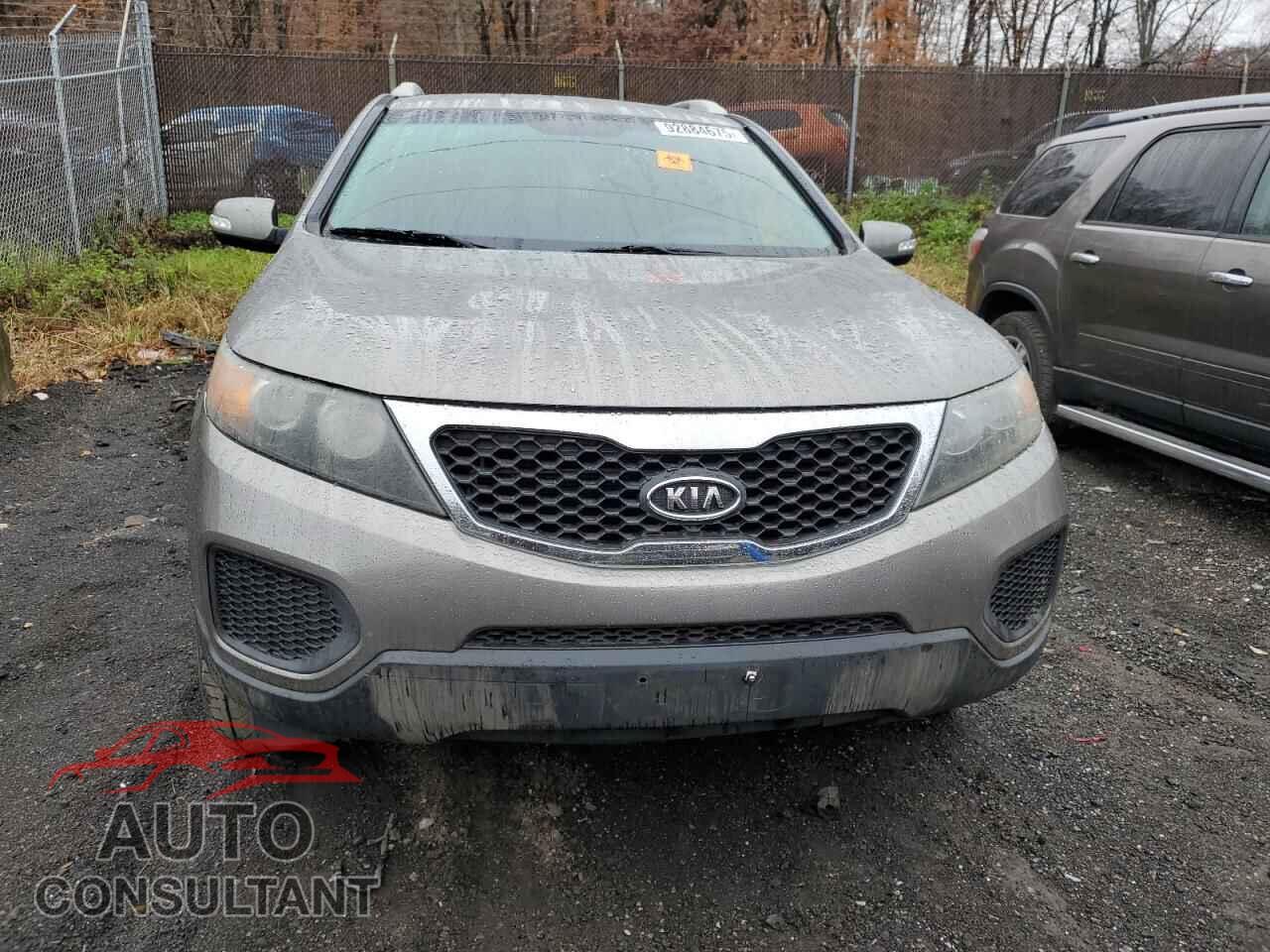 KIA SORENTO 2011 - 5XYKT4A21BG118806