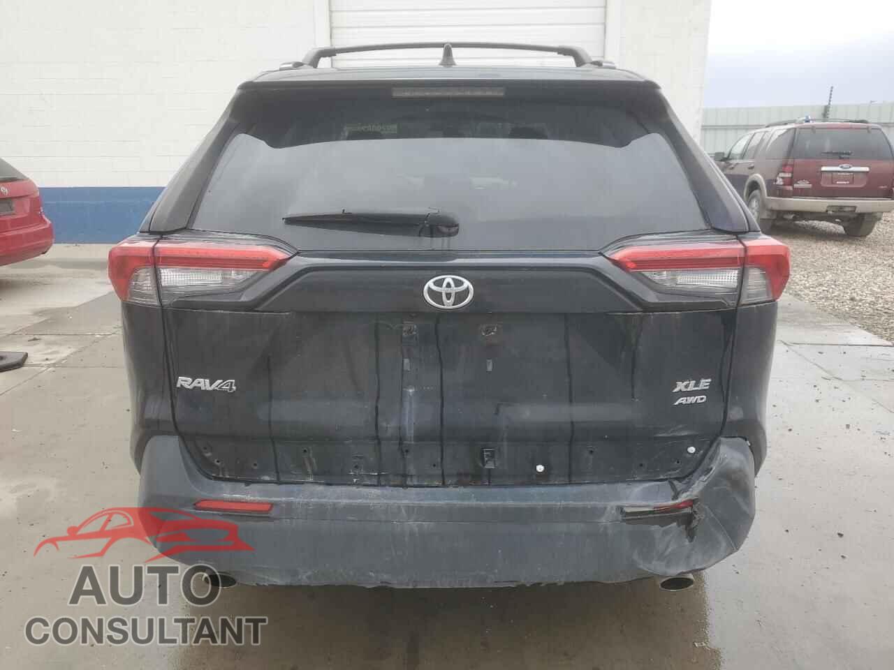 TOYOTA RAV4 2019 - JTMP1RFV0KD044840