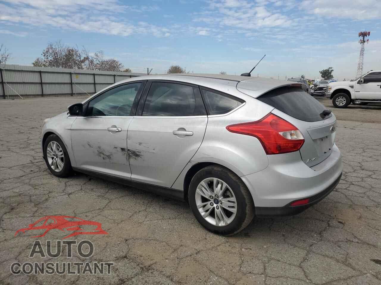 FORD FOCUS 2012 - 1FAHP3M28CL452203