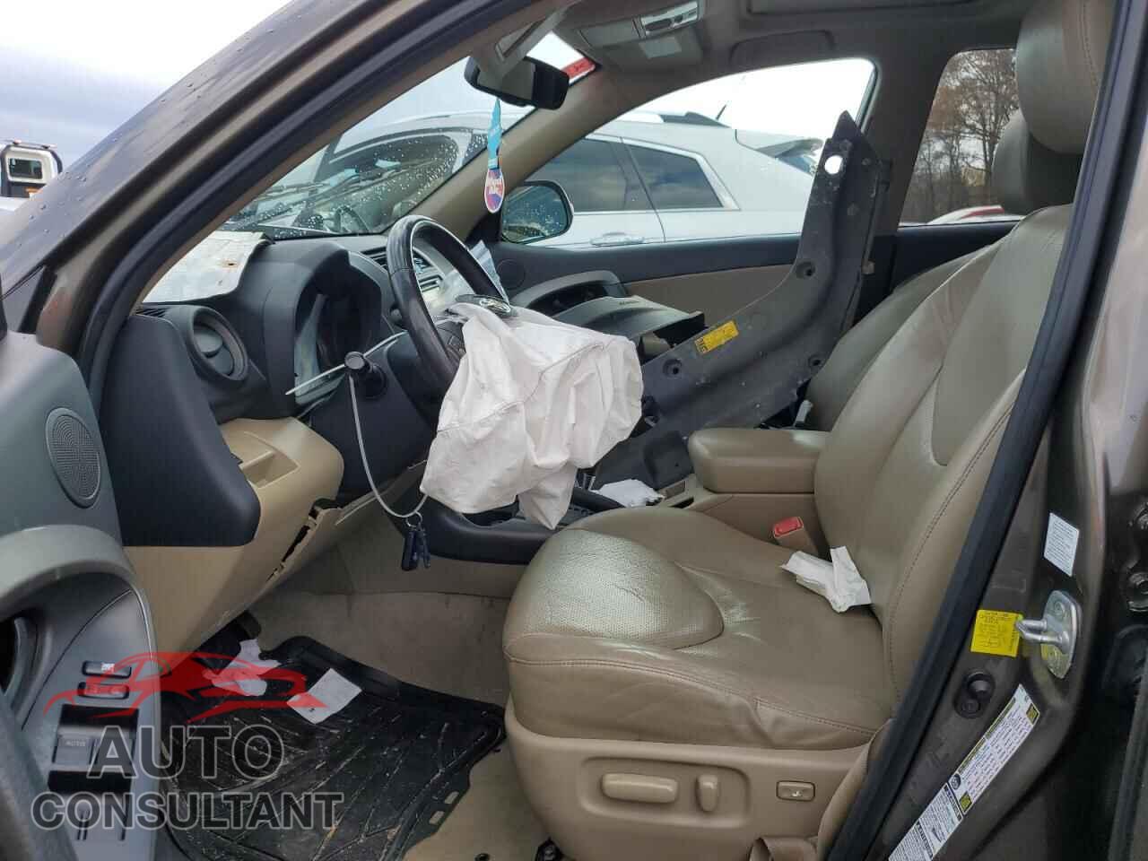TOYOTA RAV4 2012 - 2T3DF4DV5CW254848