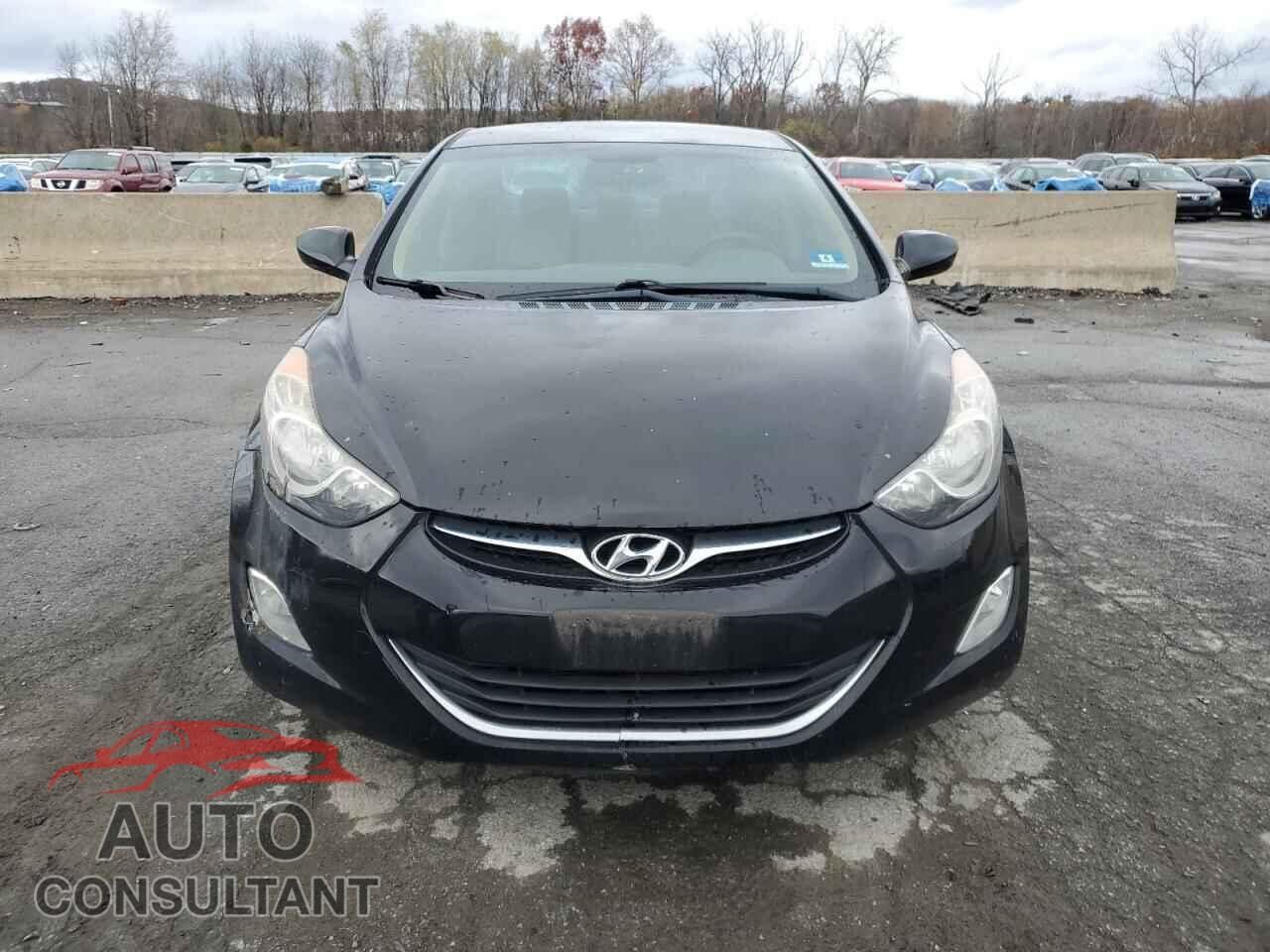 HYUNDAI ELANTRA 2012 - KMHDH4AE2CU272196