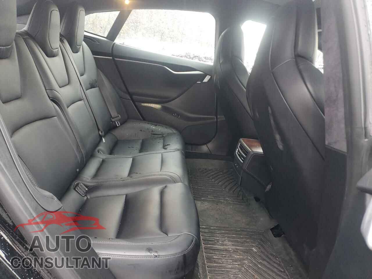 TESLA MODEL S 2020 - 5YJSA1E22LF361127