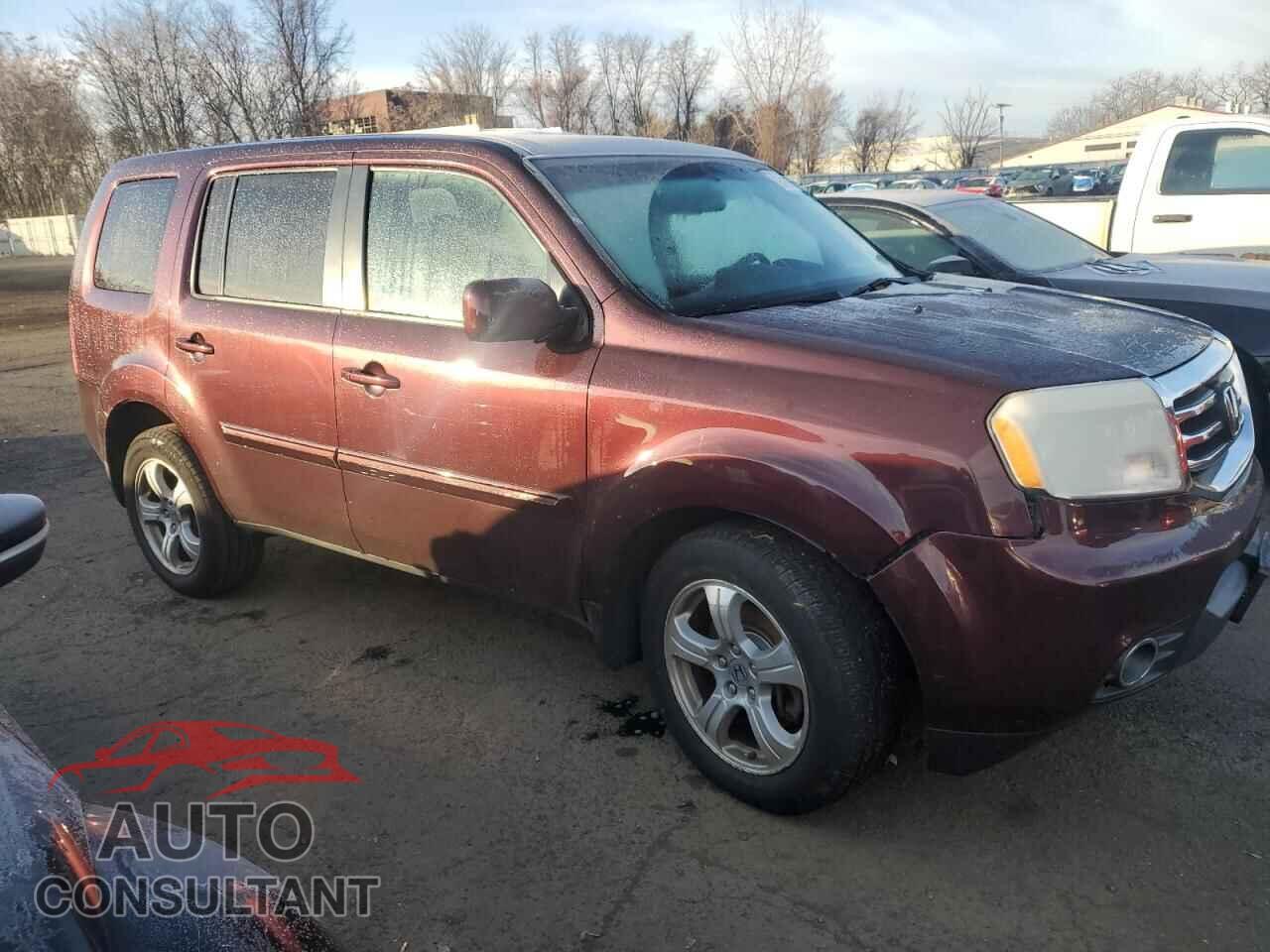 HONDA PILOT 2015 - 5FNYF4H75FB049652
