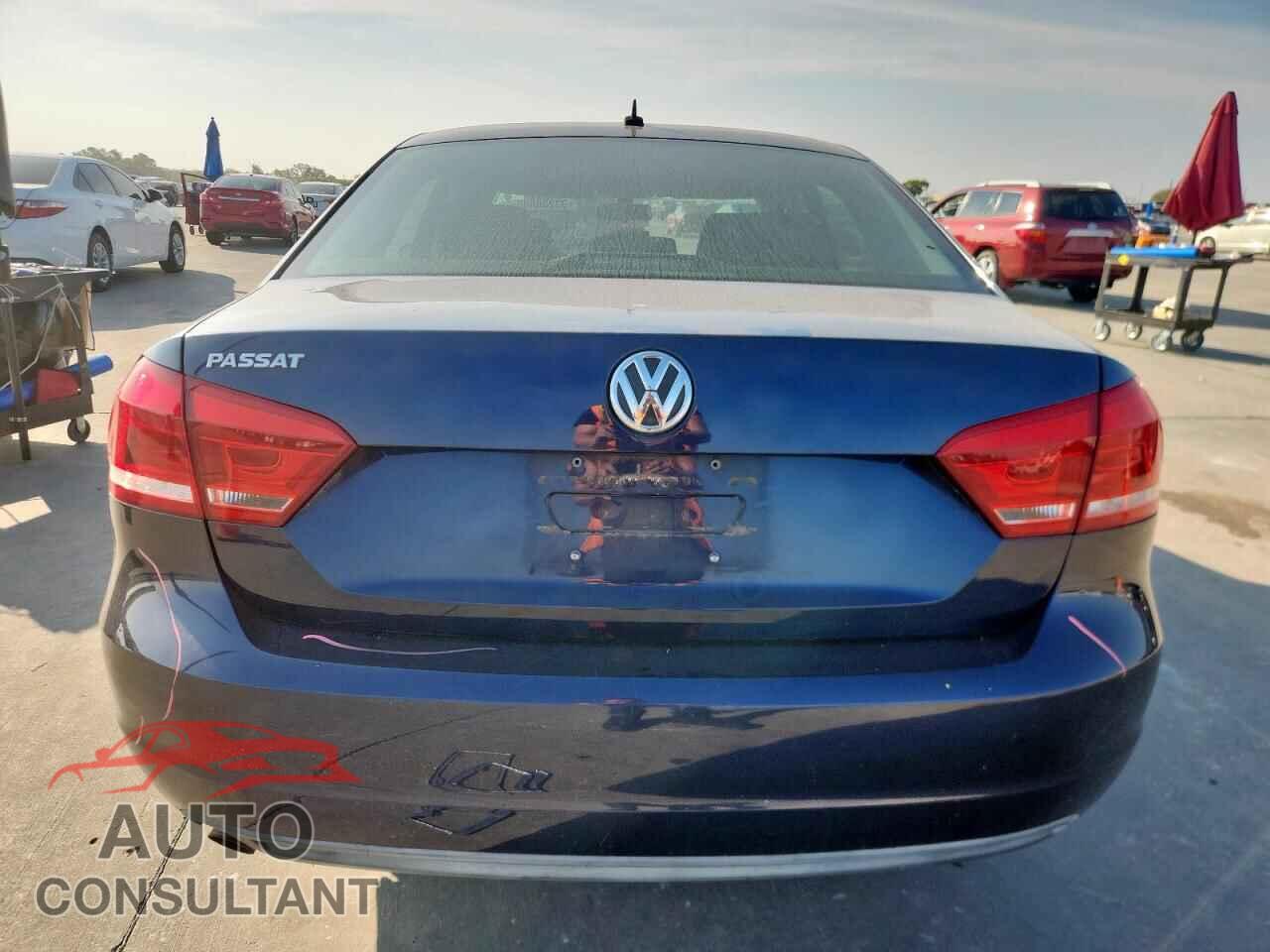 VOLKSWAGEN PASSAT 2014 - 1VWAP7A39EC007310