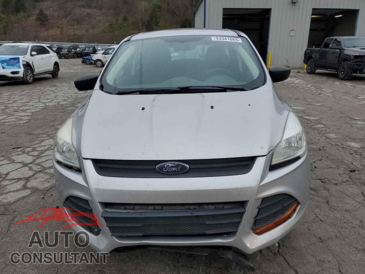 FORD ESCAPE 2016 - 1FMCU0F71GUC23328