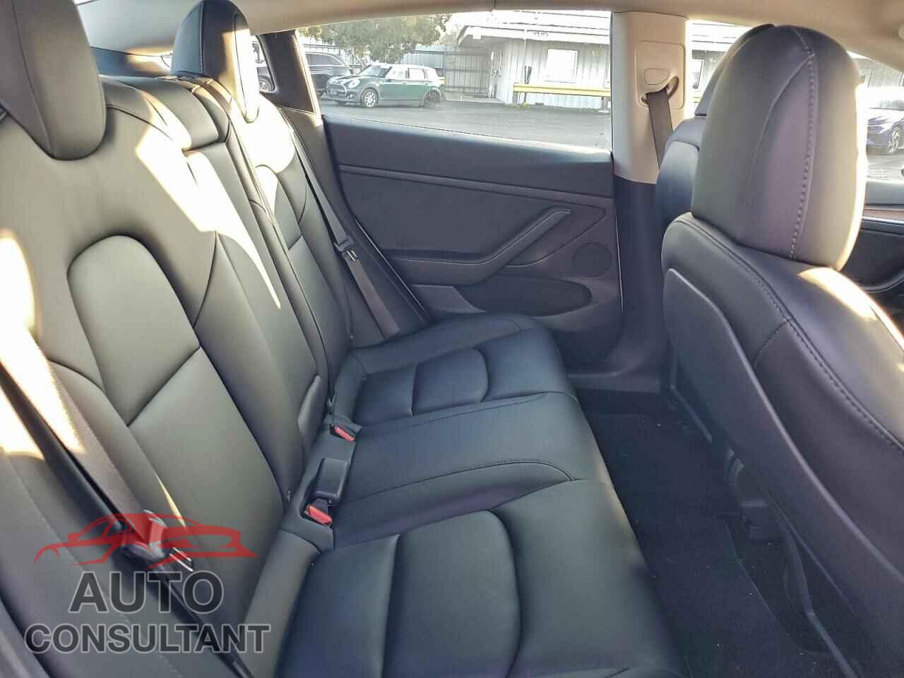 TESLA MODEL 3 2021 - 5YJ3E1EA1MF094032