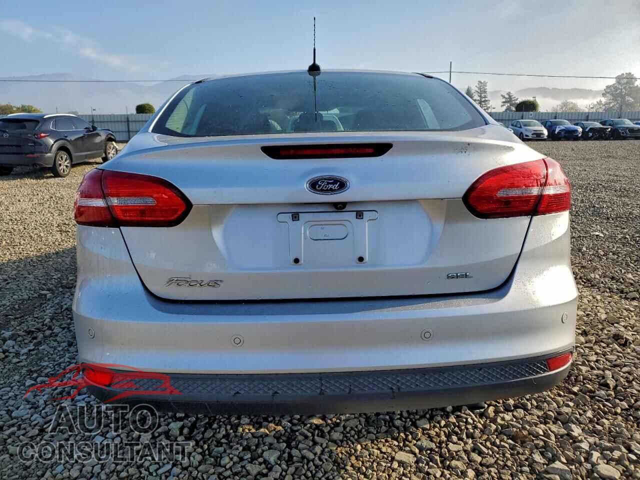 FORD FOCUS 2017 - 1FADP3H21HL277745