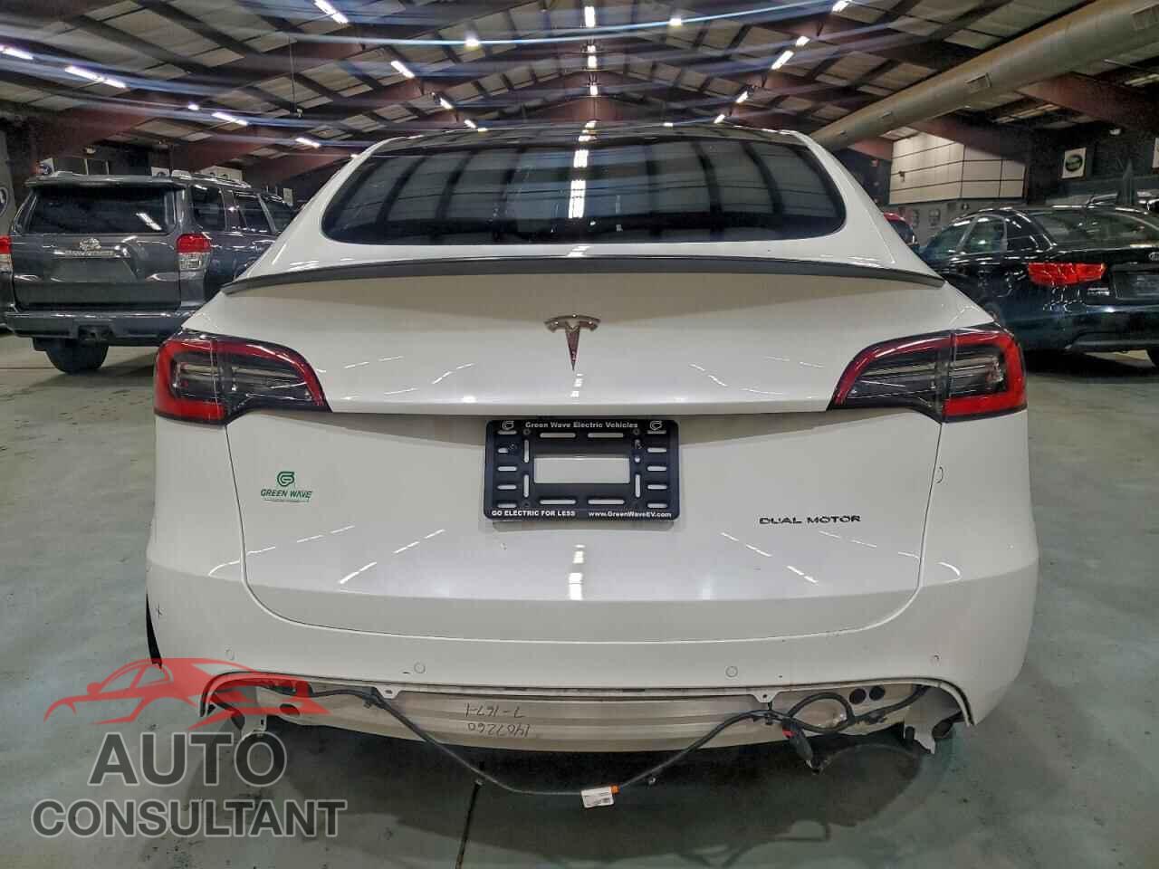 TESLA MODEL Y 2020 - 5YJYGDEF3LF034393