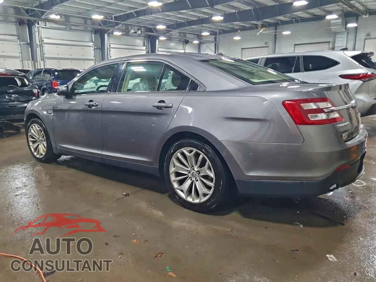 FORD TAURUS 2013 - 1FAHP2F8XDG124075