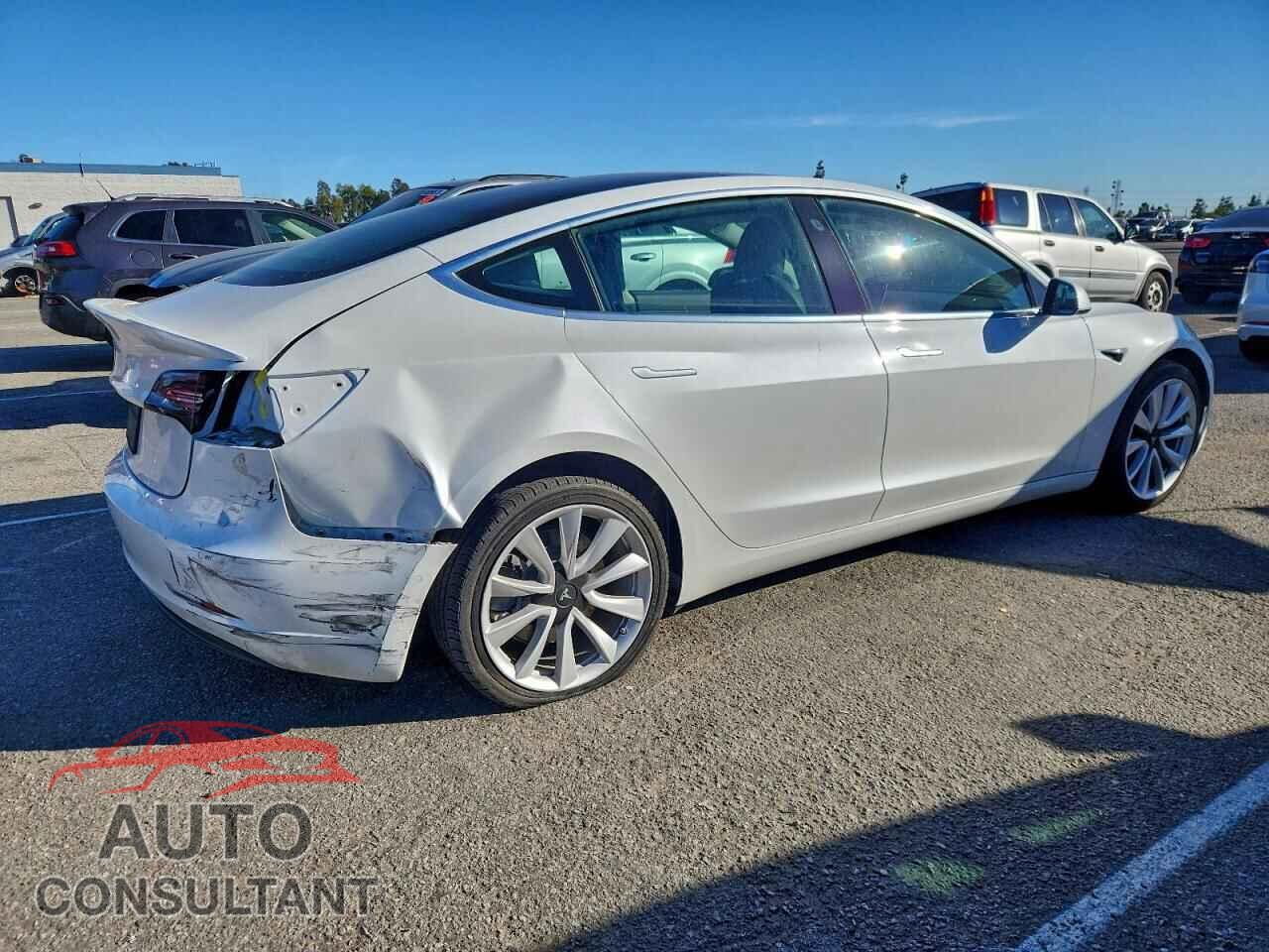 TESLA MODEL 3 2019 - 5YJ3E1EA8KF301352
