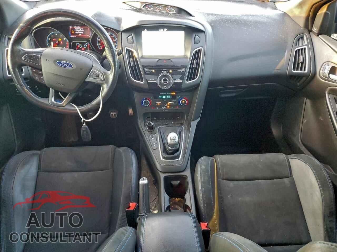 FORD FOCUS 2017 - WF0DP3THXH4122883