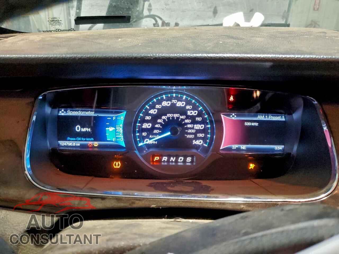 FORD TAURUS 2019 - 1FAHP2F82KG111527