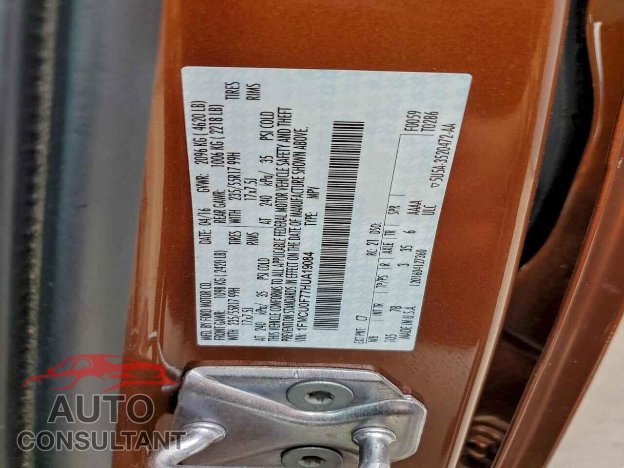 FORD ESCAPE 2017 - 1FMCU0F77HUA19084