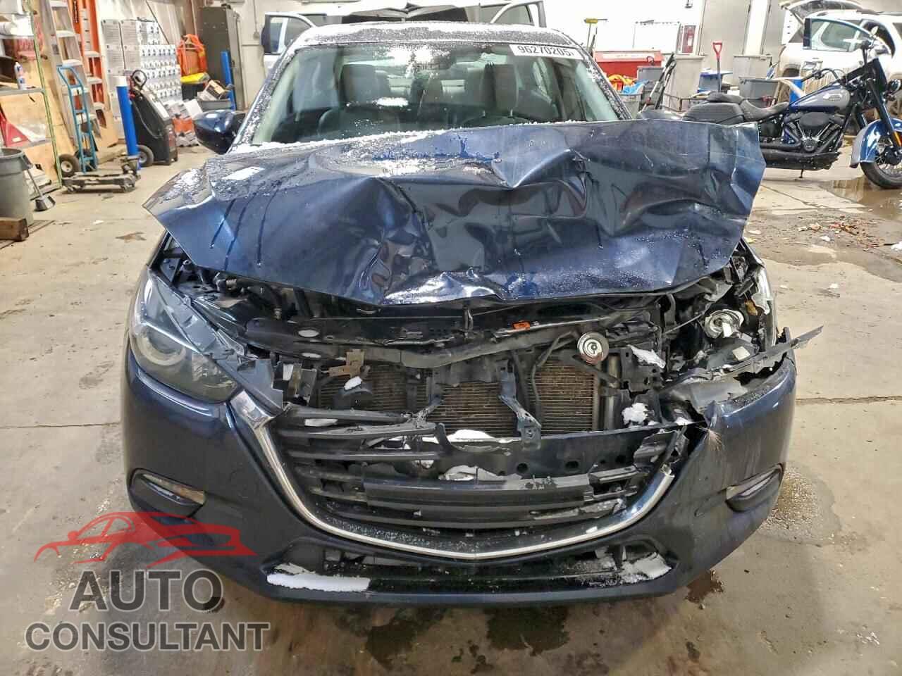 MAZDA 3 2017 - 3MZBN1V7XHM124319