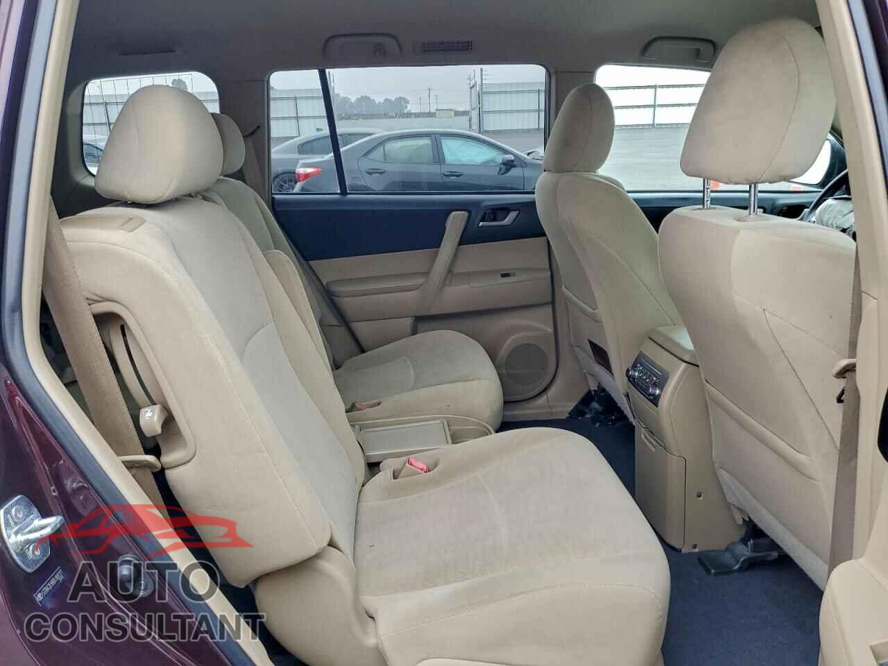 TOYOTA HIGHLANDER 2013 - 5TDBK3EH8DS189227