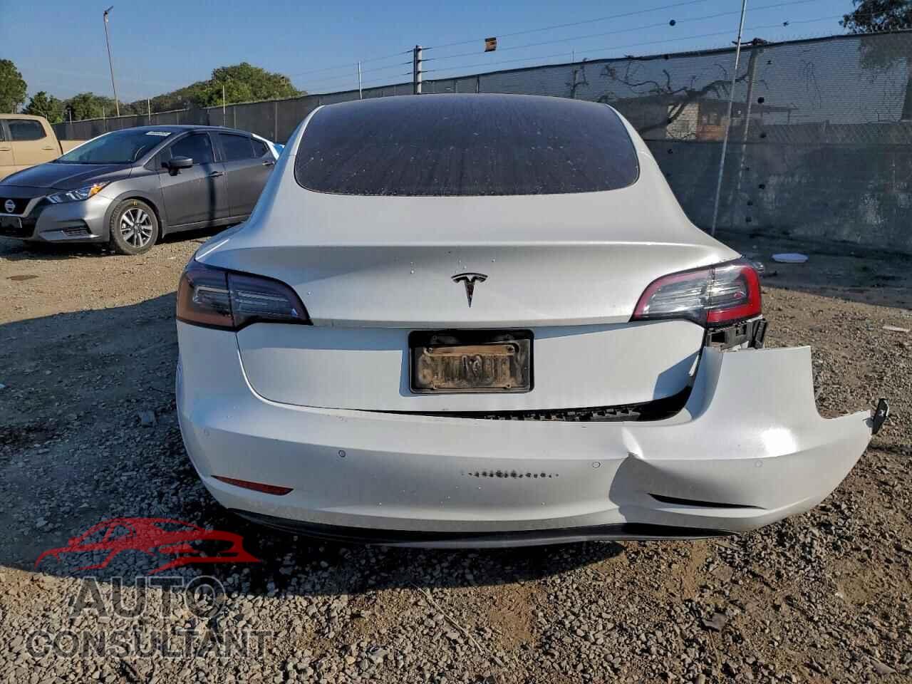 TESLA MODEL 3 2022 - 5YJ3E1EA2NF333718