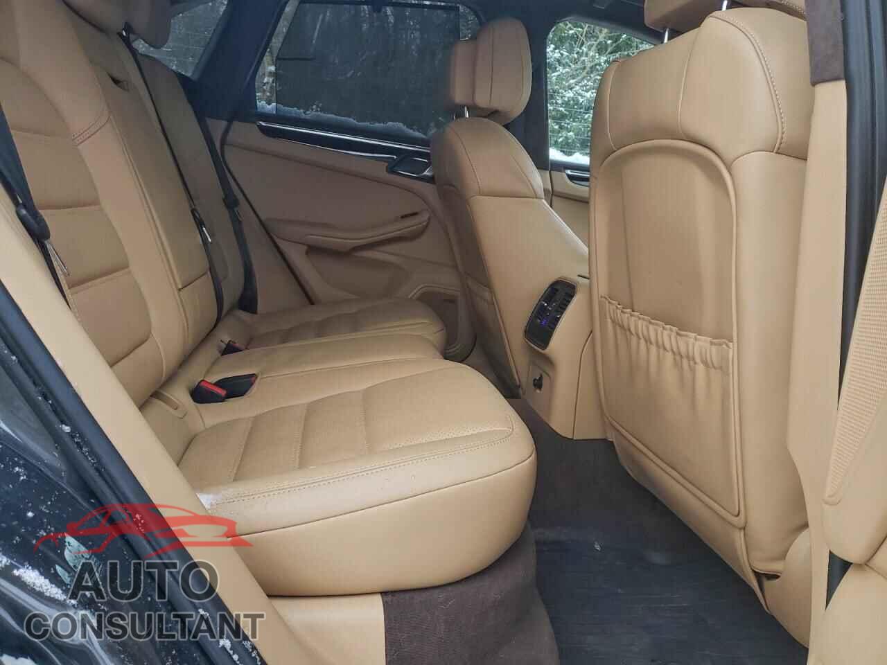 PORSCHE MACAN 2016 - WP1AF2A59GLB92907