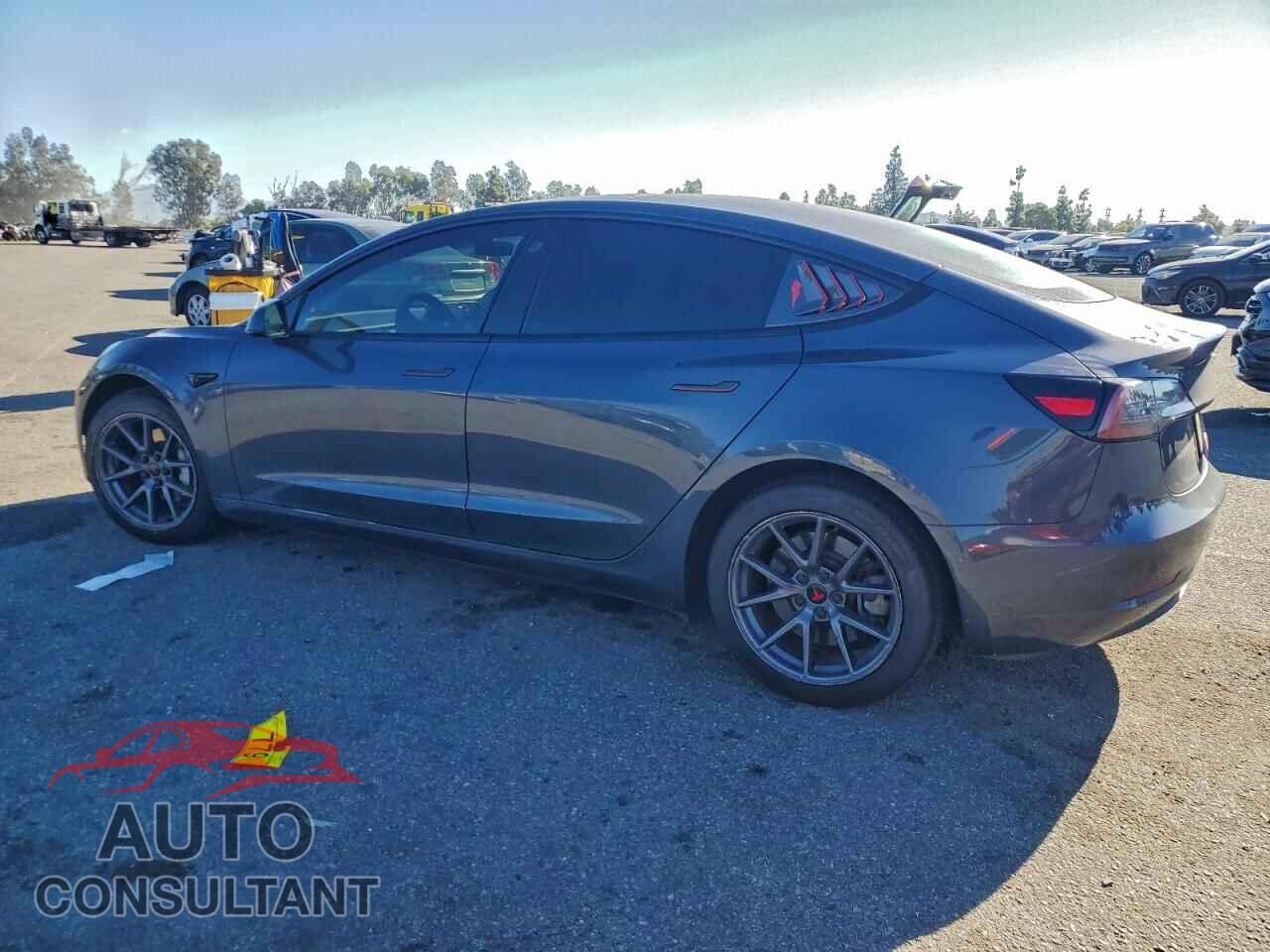 TESLA MODEL 3 2022 - 5YJ3E1EA1NF375538