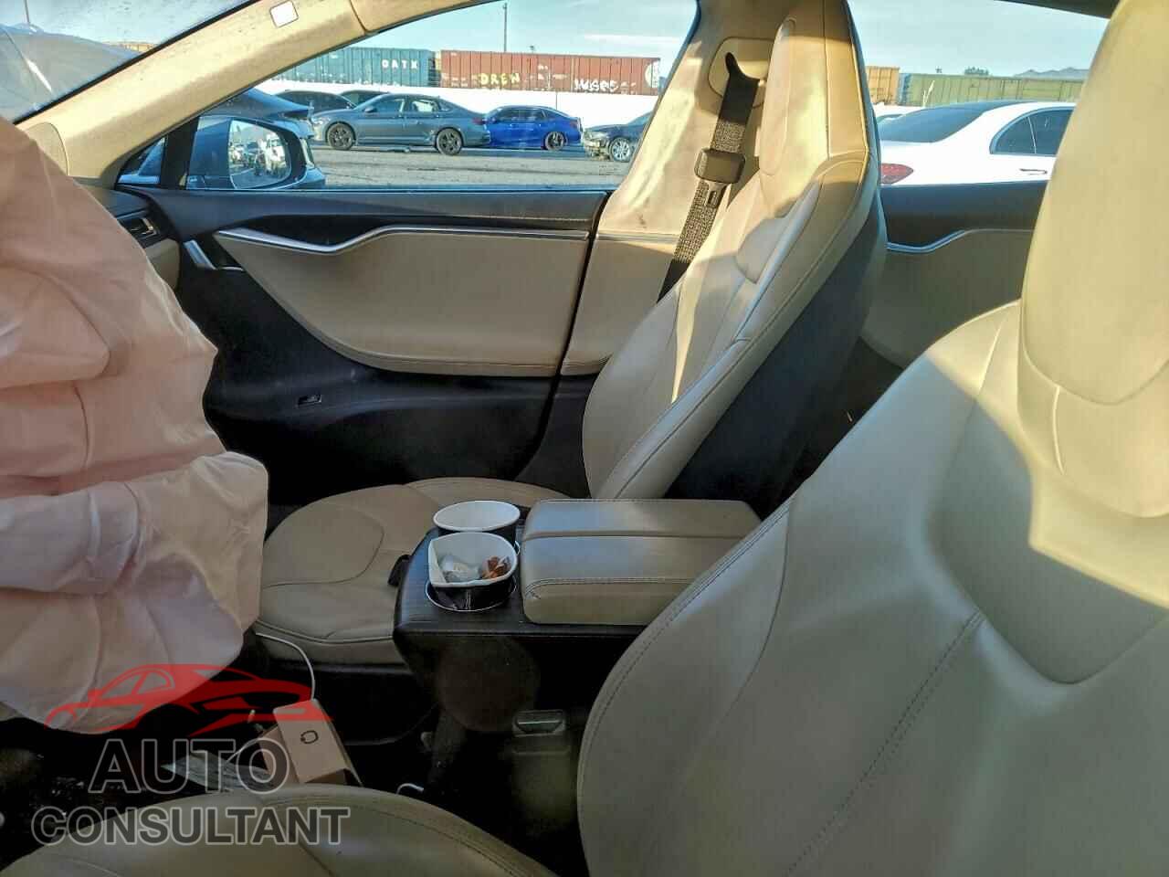 TESLA MODEL S 2013 - 5YJSA1AG0DFP08473