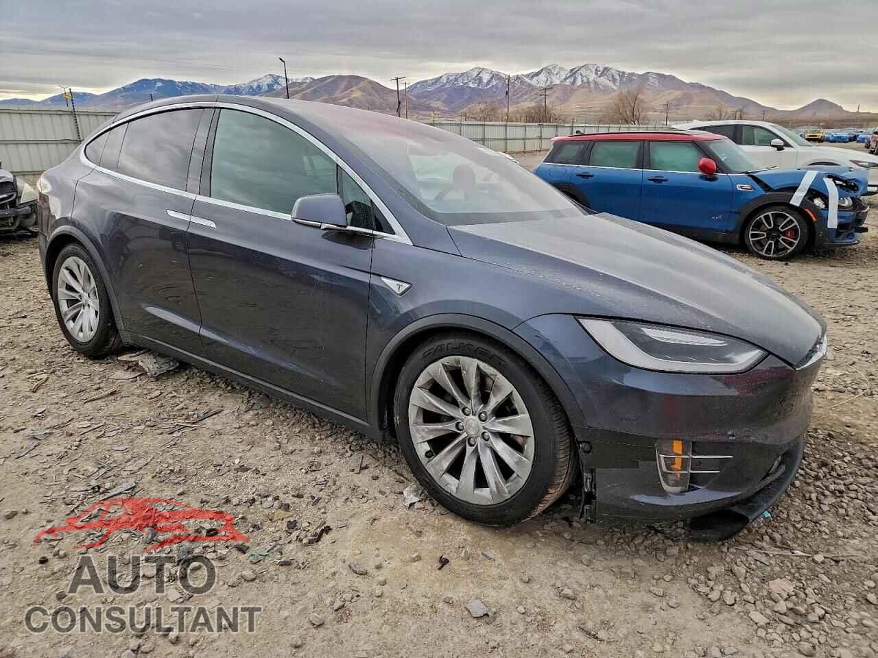 TESLA MODEL X 2016 - 5YJXCAE25GF005390