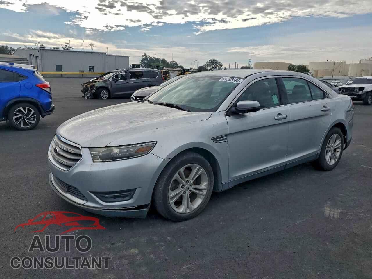 FORD TAURUS 2013 - 1FAHP2E84DG177274