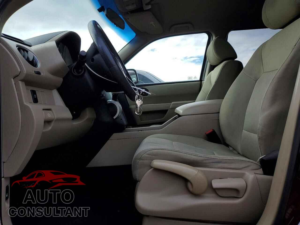 HONDA PILOT 2011 - 5FNYF3H23BB025133