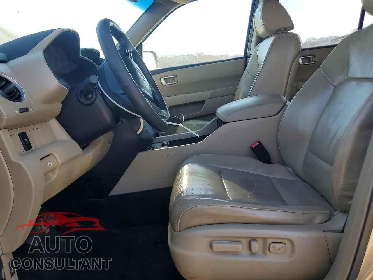 HONDA PILOT 2011 - 5FNYF3H57BB036601