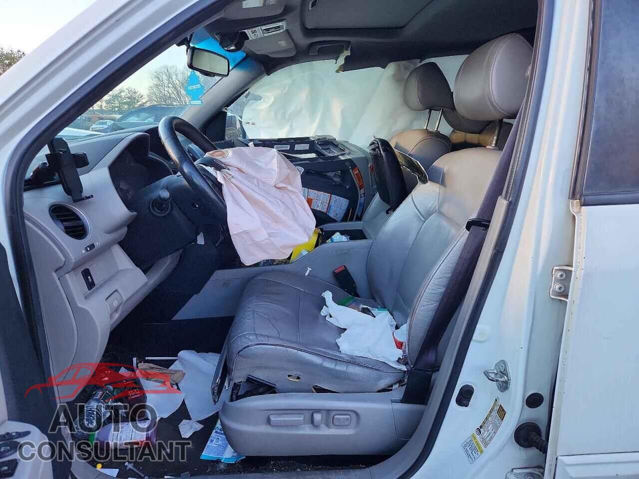 HONDA PILOT 2012 - 5FNYF4H79CB017783