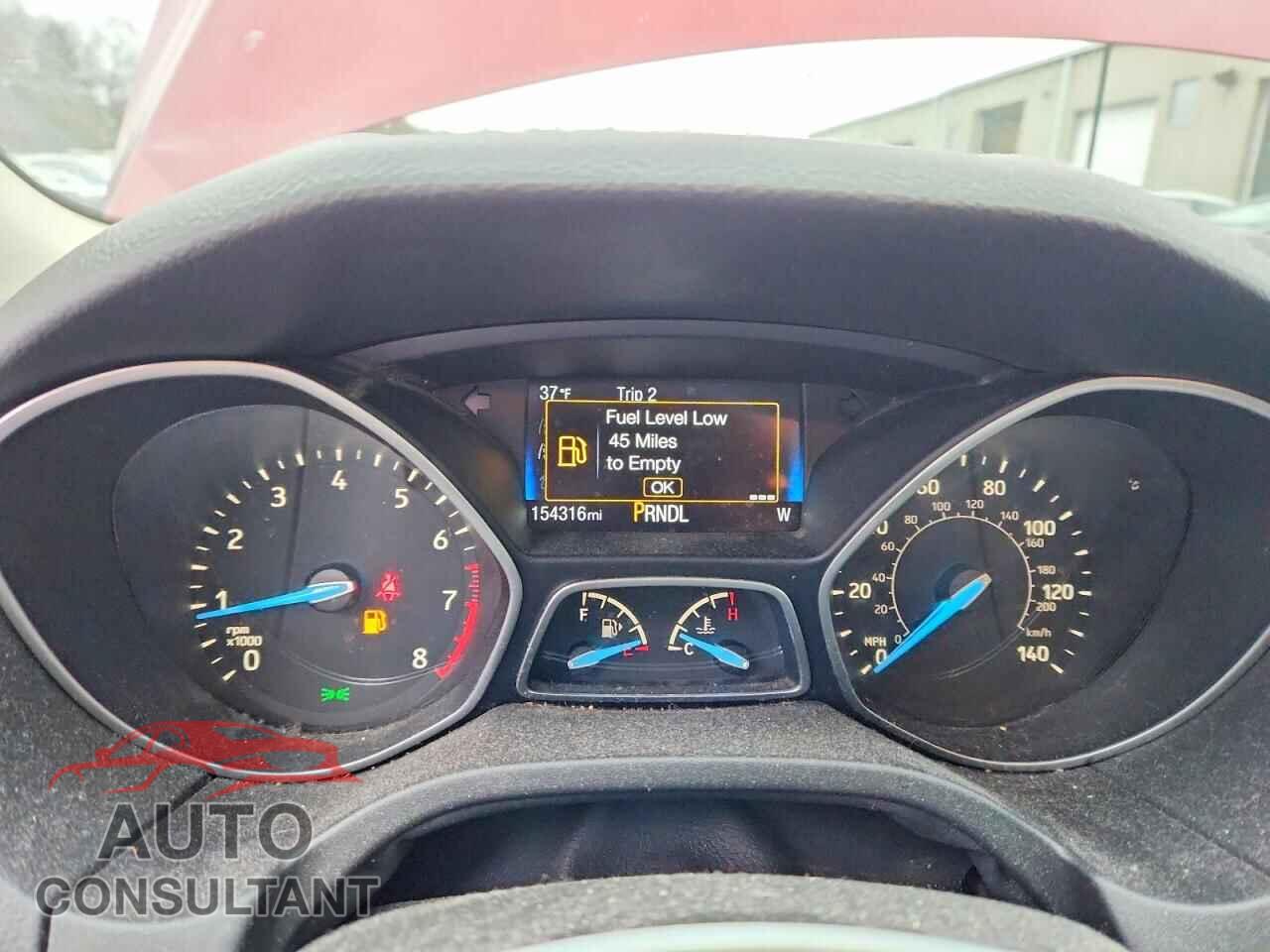 FORD FOCUS 2016 - 1FADP3F25GL247858