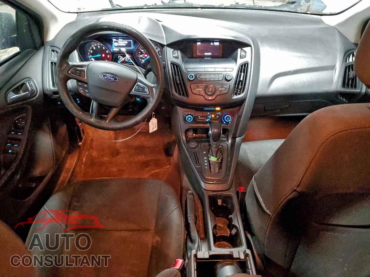FORD FOCUS 2018 - 1FADP3F27JL246685