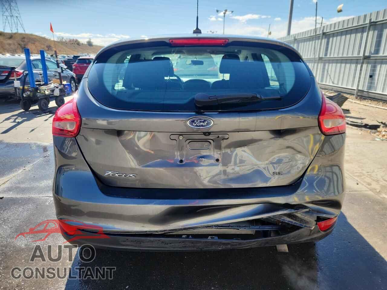 FORD FOCUS 2017 - 1FADP3K24HL210842