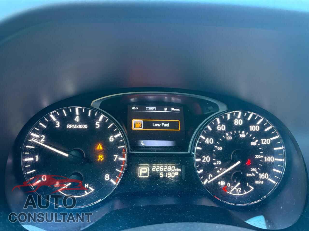 NISSAN PATHFINDER 2015 - 5N1AR2MM3FC 70077