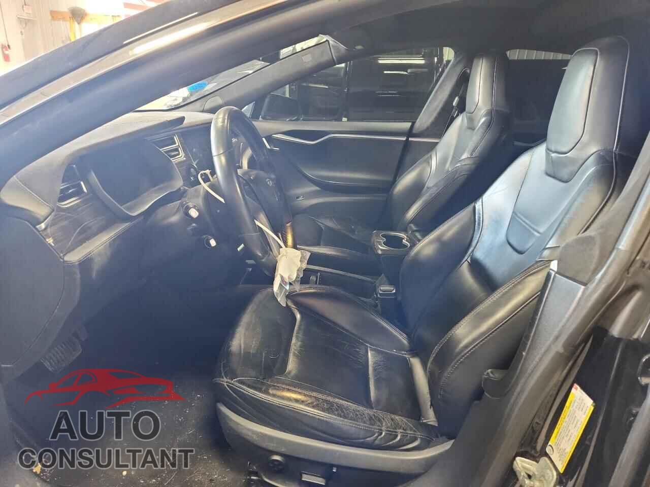 TESLA MODEL S 2015 - 5YJSA4H28FF094593