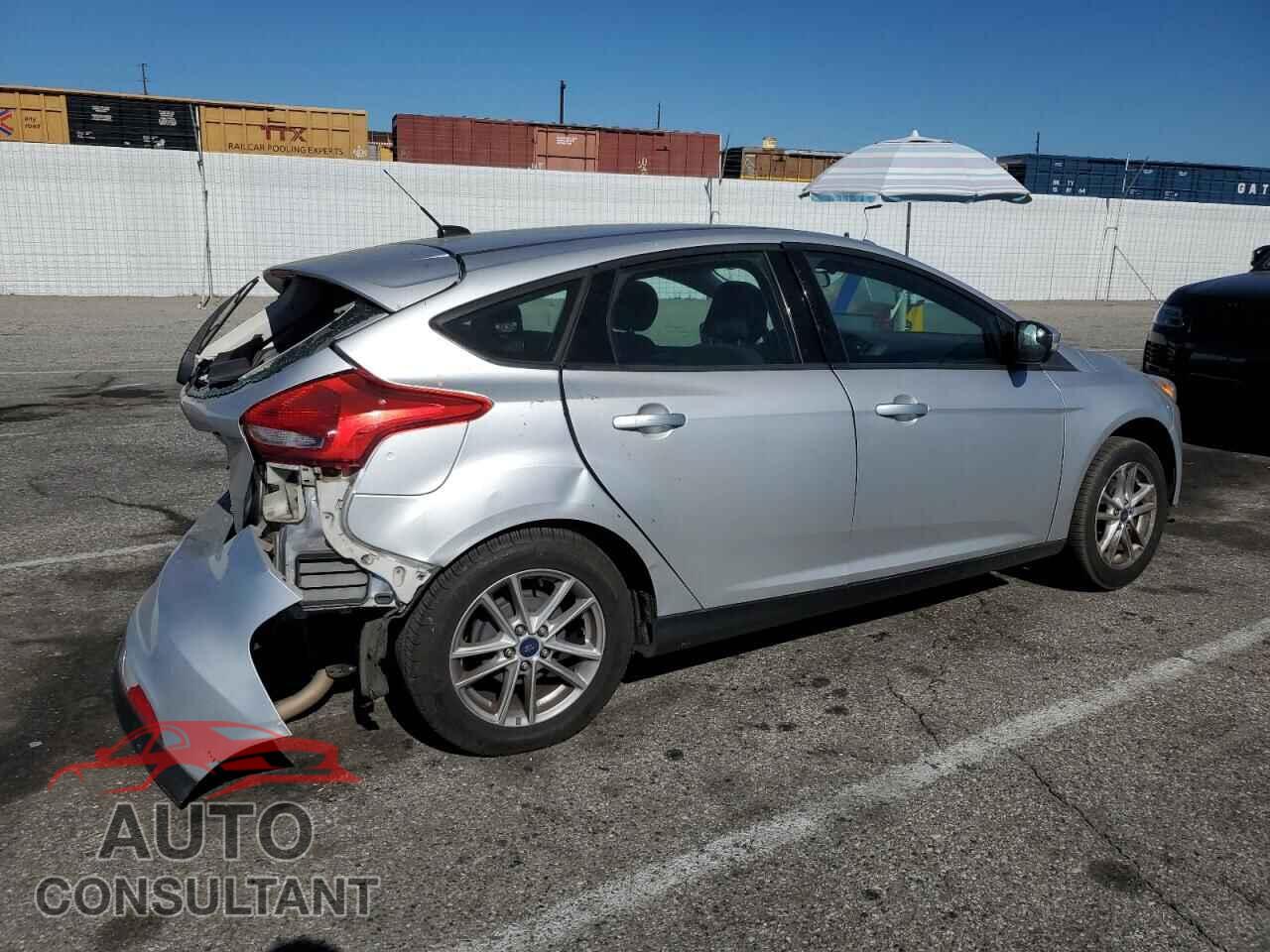 FORD FOCUS 2016 - 1FADP3K28GL276941