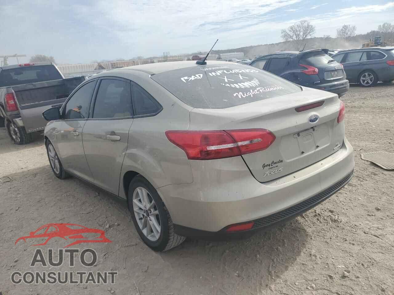 FORD FOCUS 2015 - 1FADP3F2XFL211503