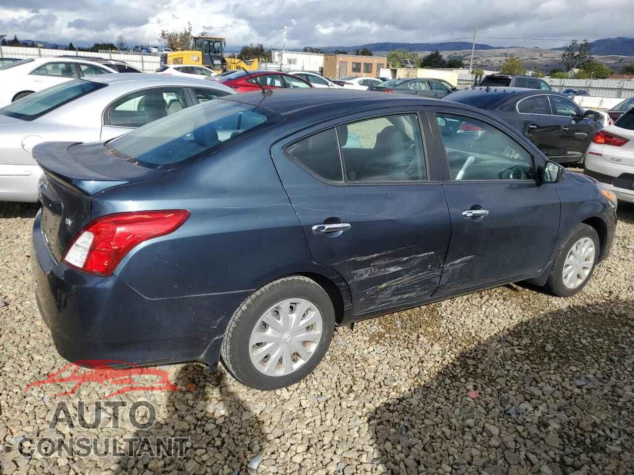 NISSAN VERSA 2017 - 3N1CN7AP2HL864049