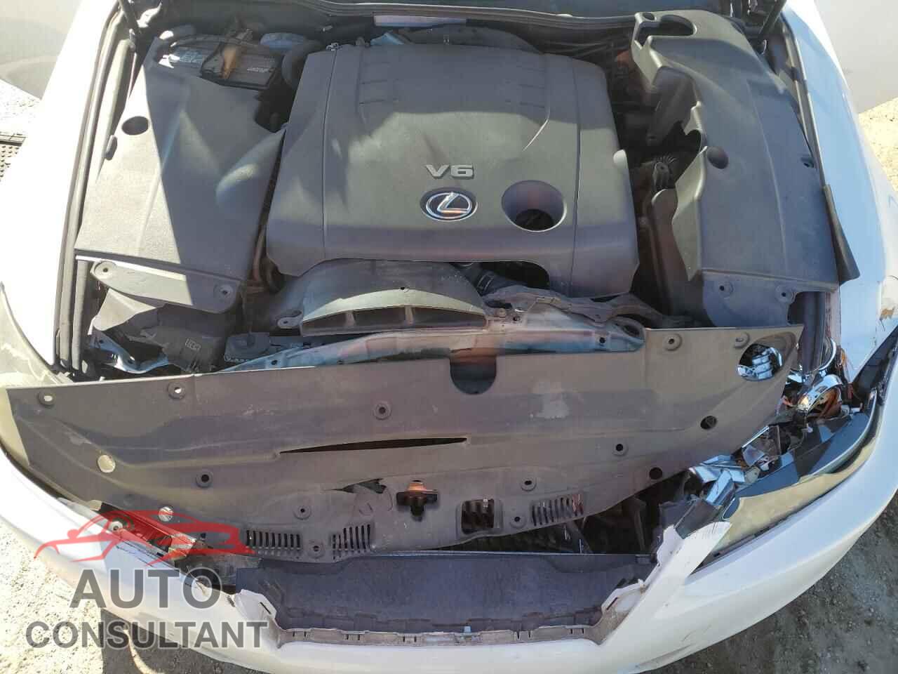LEXUS IS 2012 - JTHCF5C28C5060104