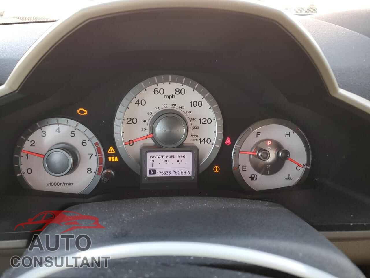 HONDA PILOT 2011 - 5FNYF3H96BB049732