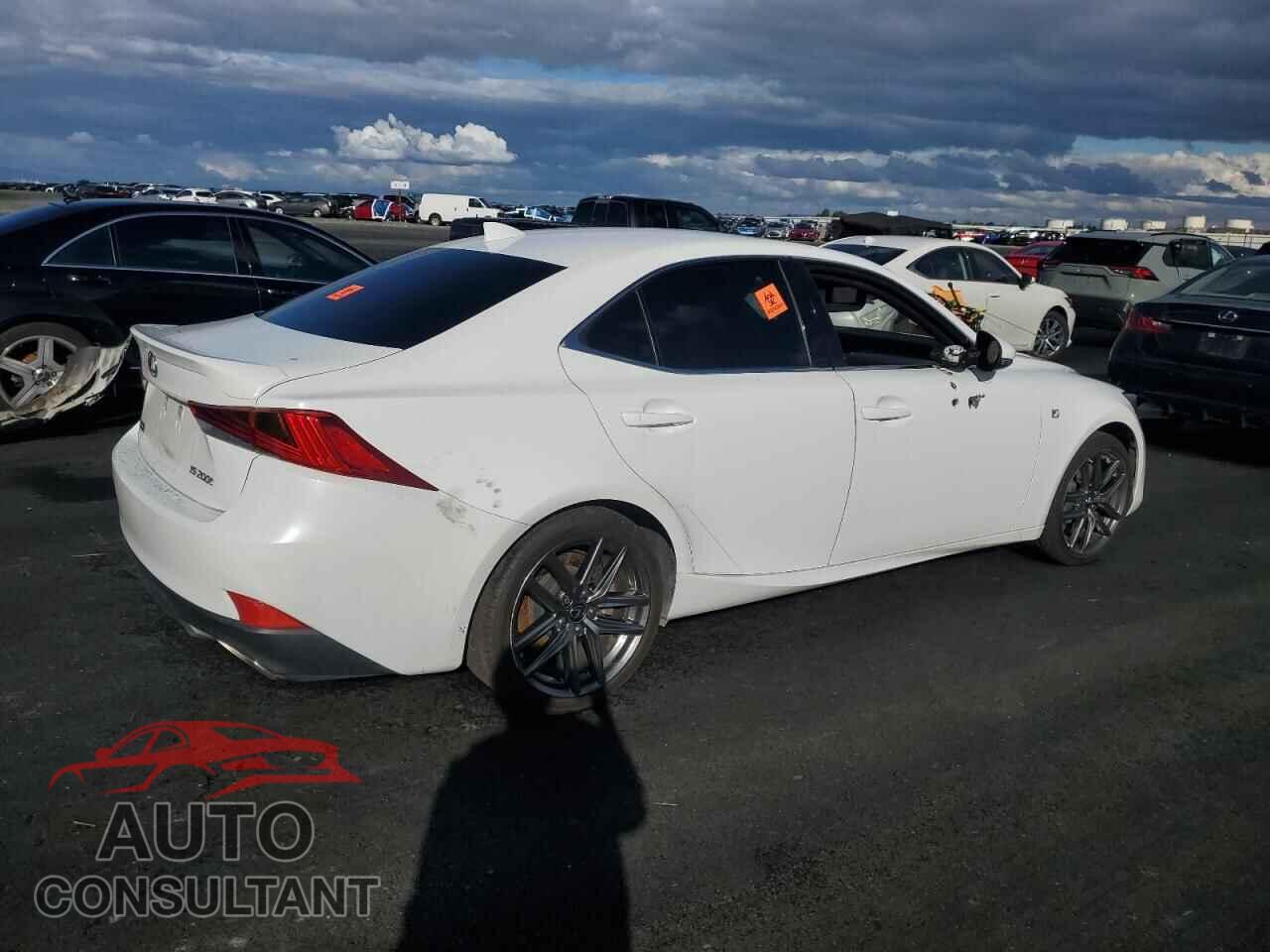 LEXUS IS 2017 - JTHBA1D29H5044874