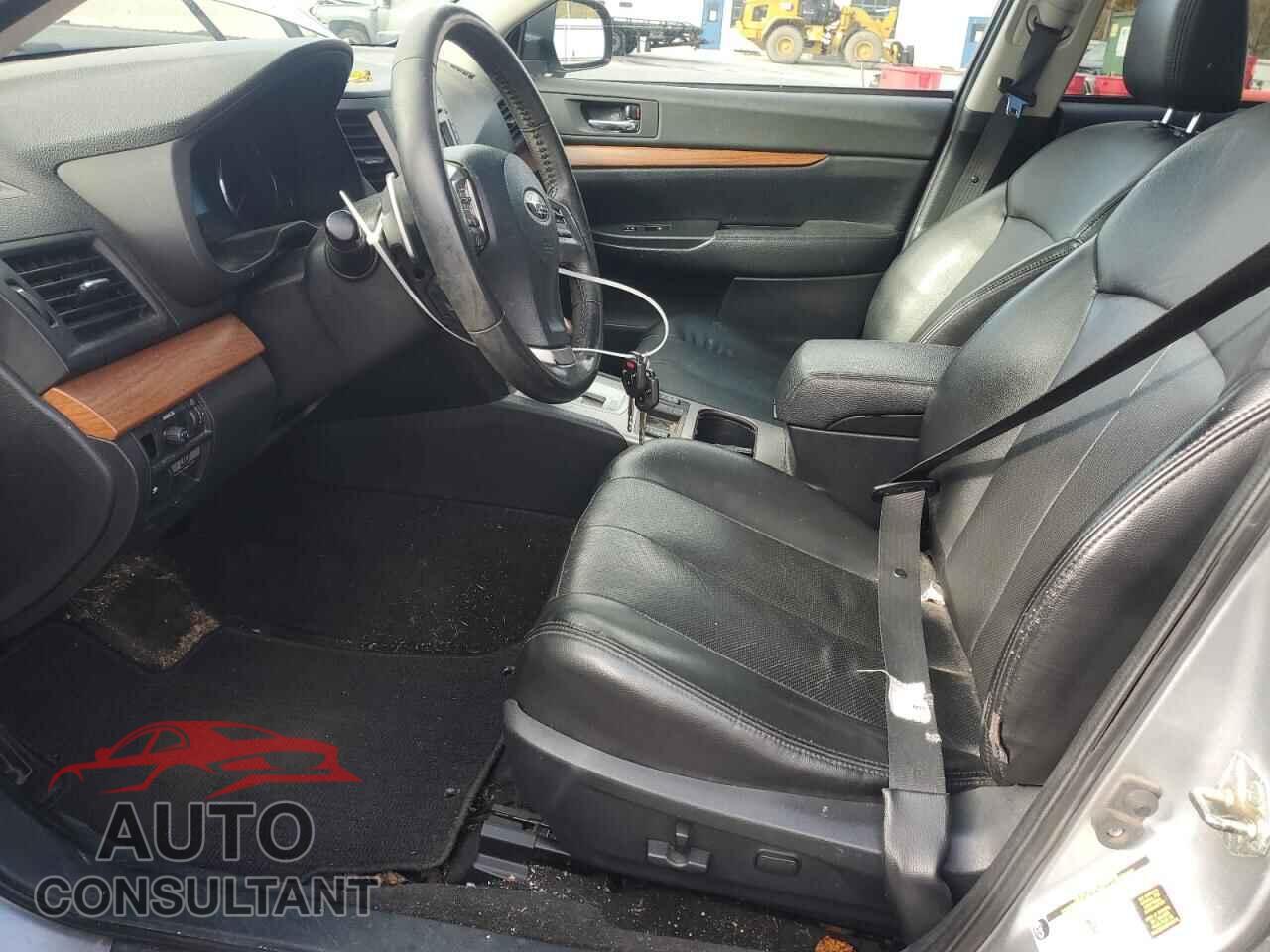 SUBARU OUTBACK 2013 - 4S4BRBKC4D3220968