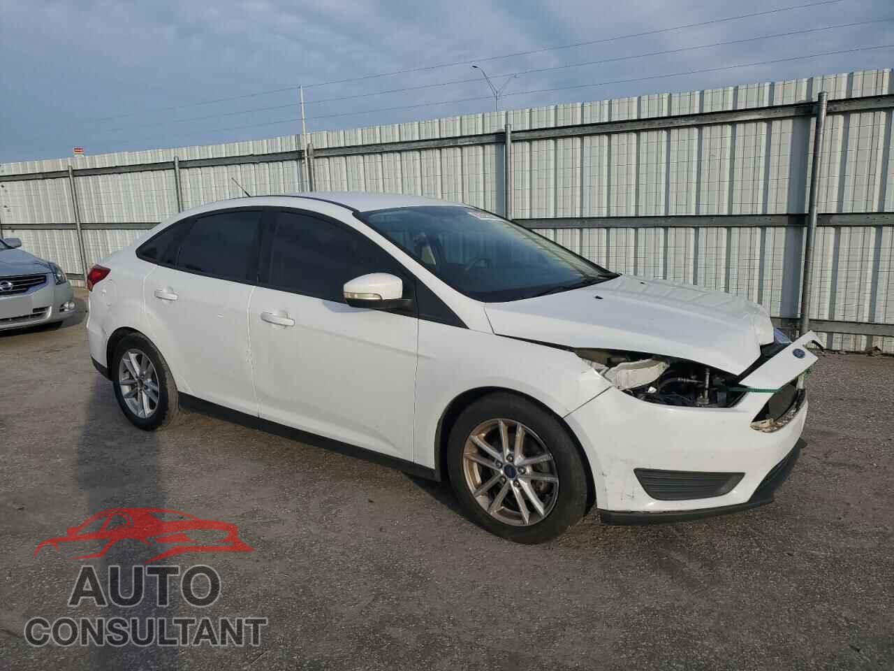 FORD FOCUS 2015 - 1FADP3F26FL350513