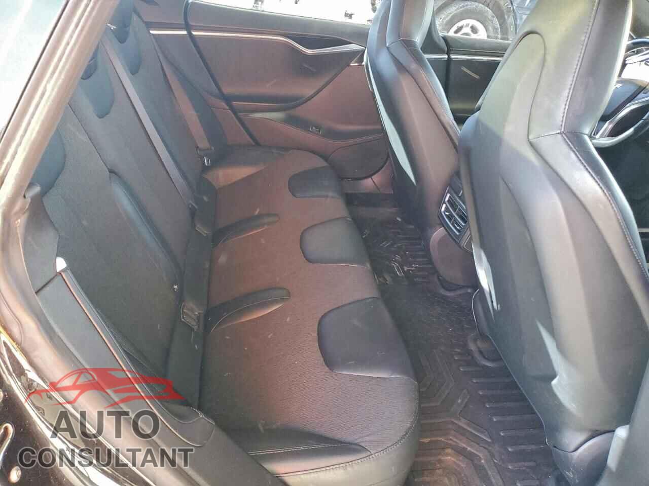 TESLA MODEL S 2016 - 5YJSA1E23GF144482
