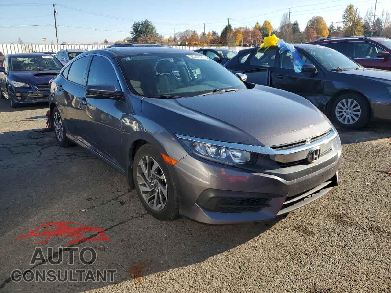 HONDA CIVIC 2018 - 2HGFC2F77JH605410